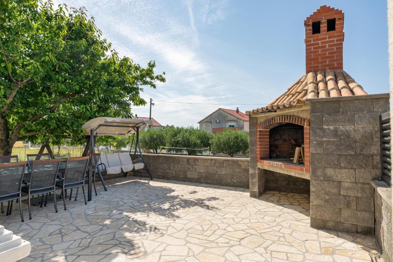 Apartment Miruna S Bazenom Donje Rastane Екстериор снимка